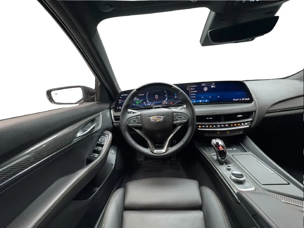 Cadillac CT5 photo 37