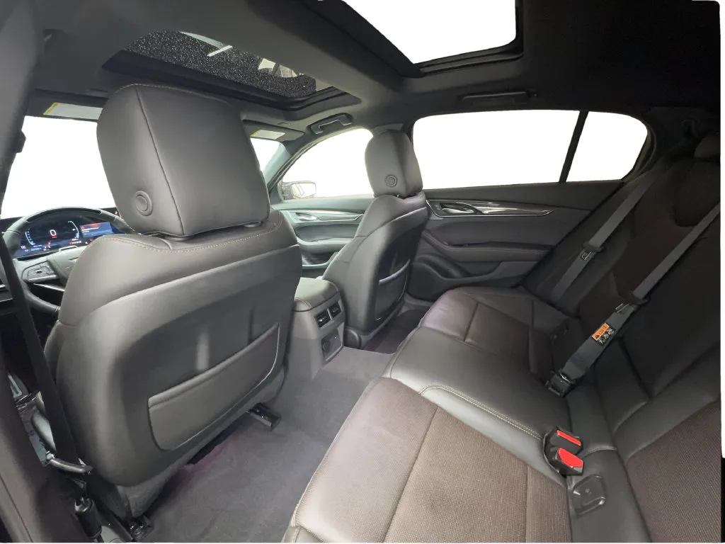 Cadillac CT5 photo 27