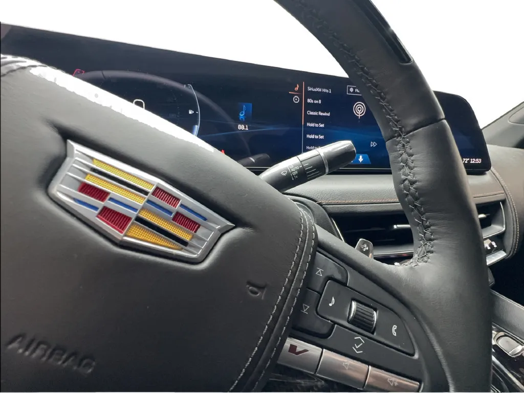 Cadillac CT5 photo 47