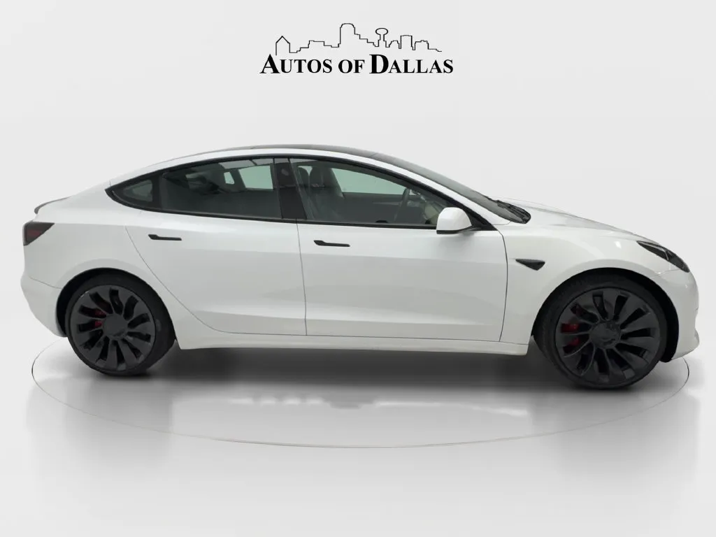 Tesla Model 3 photo 7