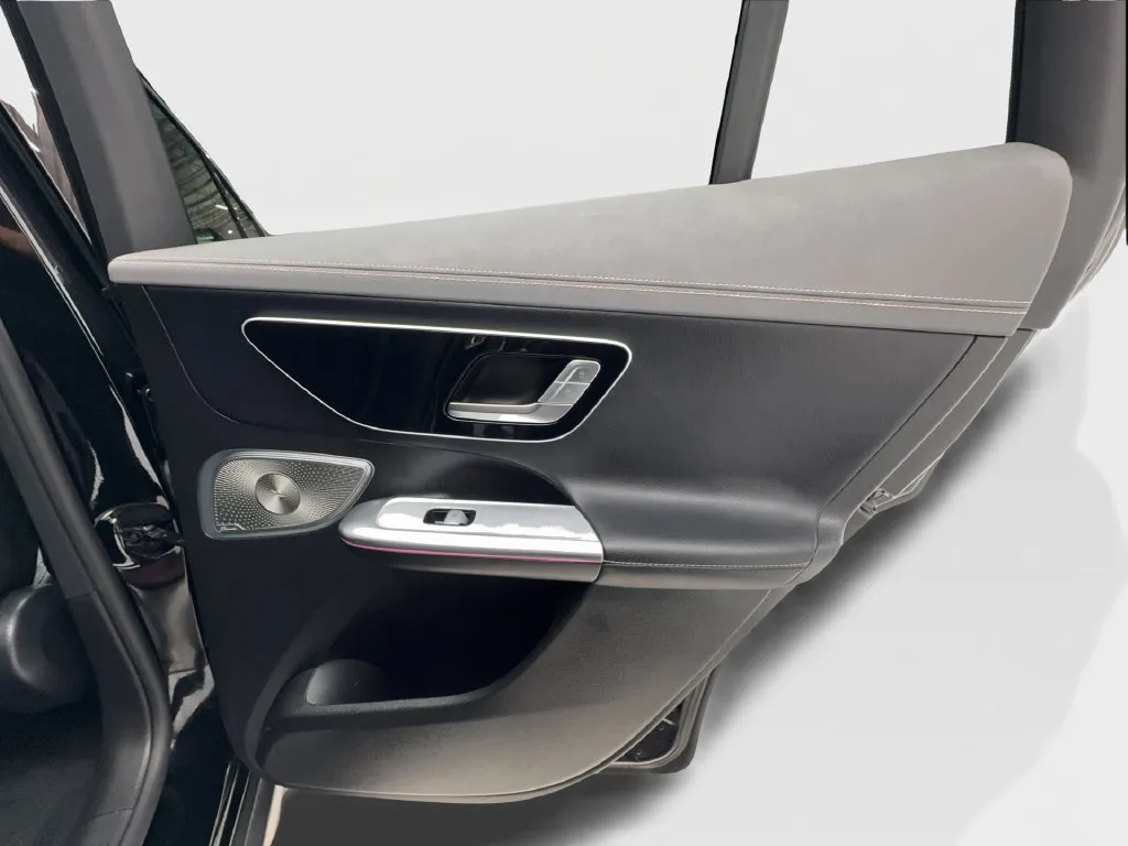 Mercedes-Benz EQE photo 29