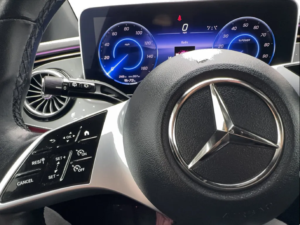 Mercedes-Benz EQE photo 43