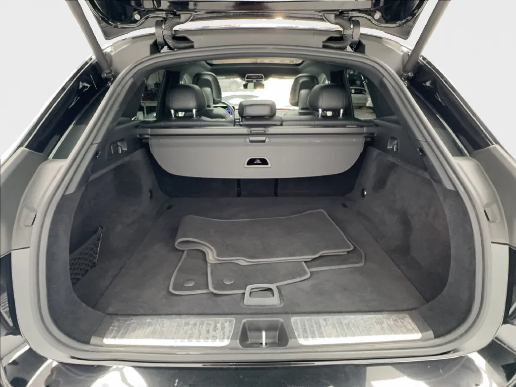 Mercedes-Benz EQE photo 18