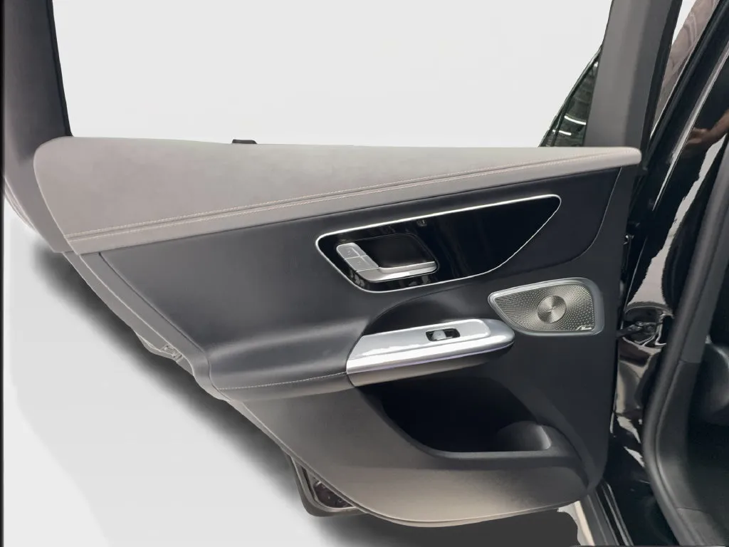 Mercedes-Benz EQE photo 26