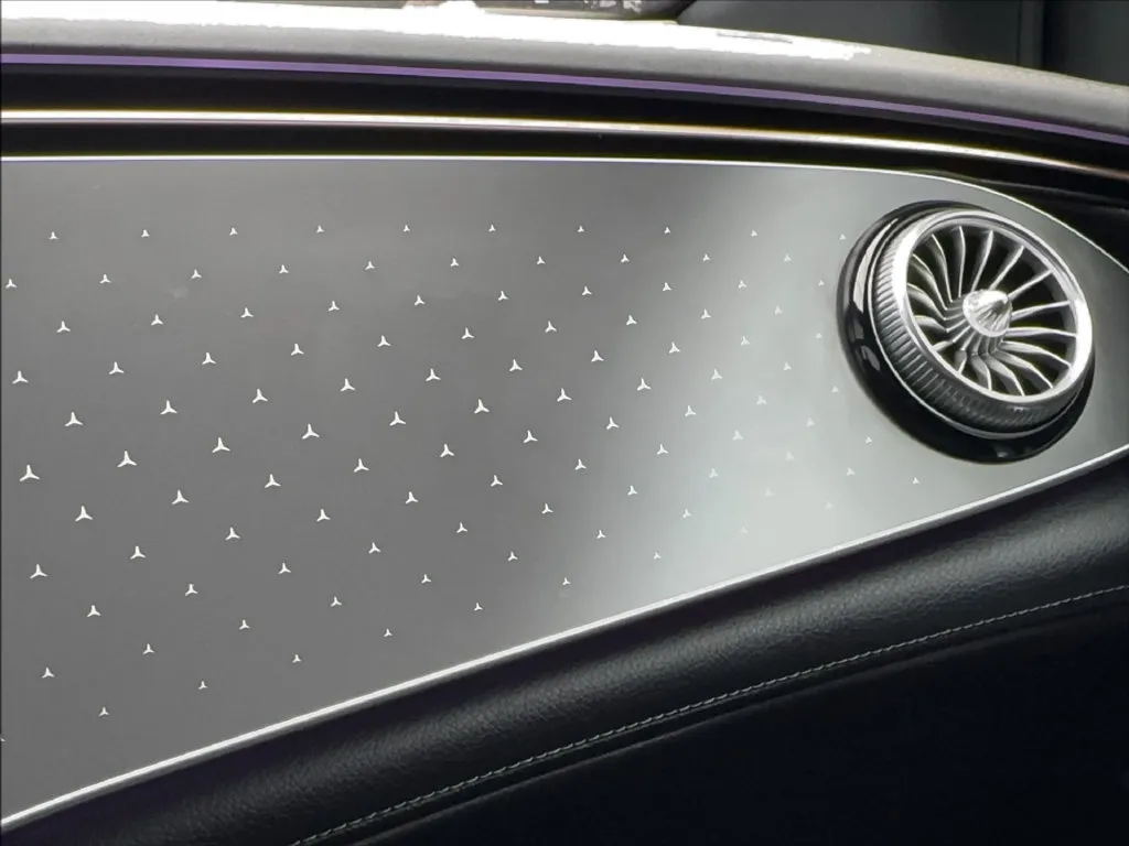 Mercedes-Benz EQE photo 50