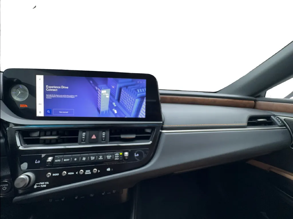 Lexus ES photo 48