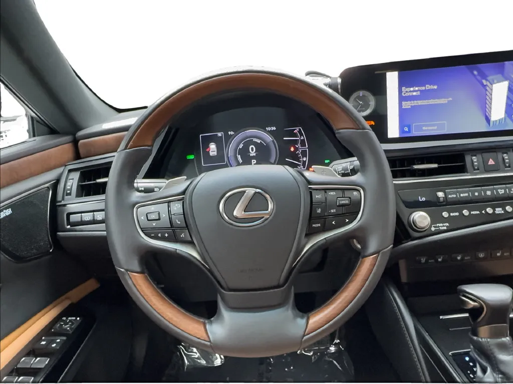 Lexus ES photo 40