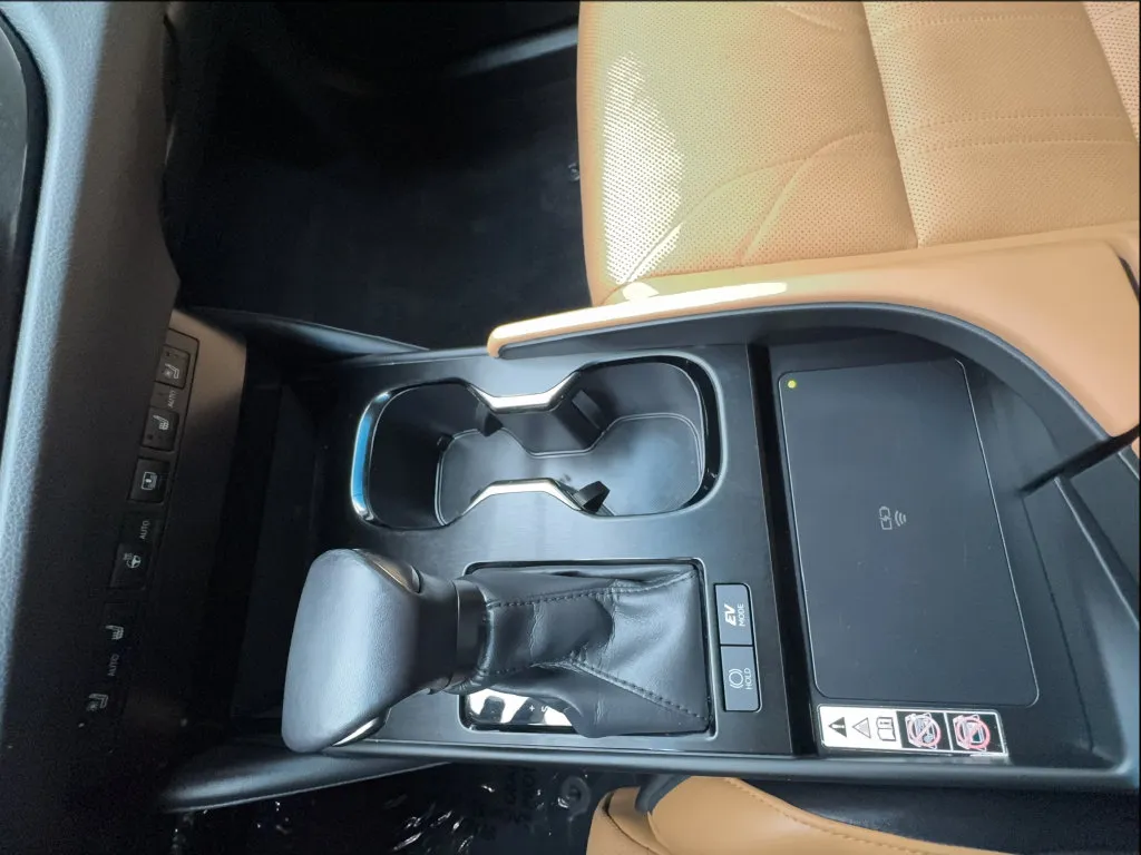 Lexus ES photo 53