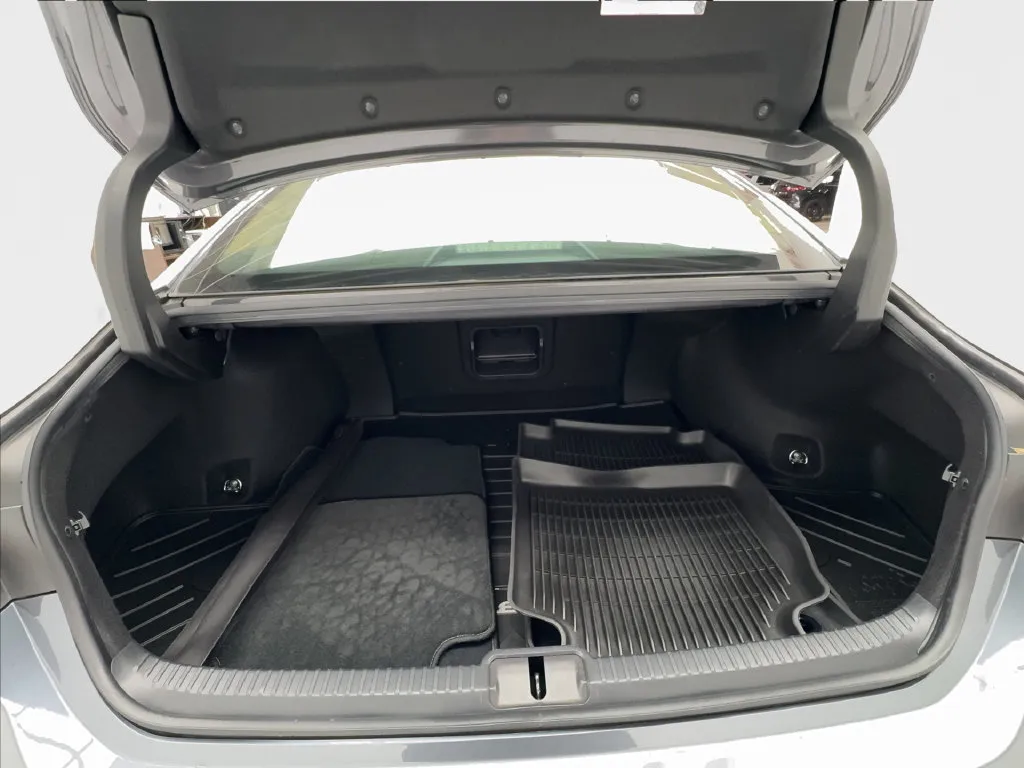 Lexus ES photo 19