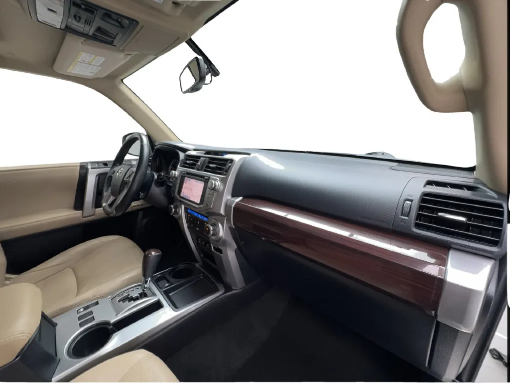 Toyota 4Runner photo 39