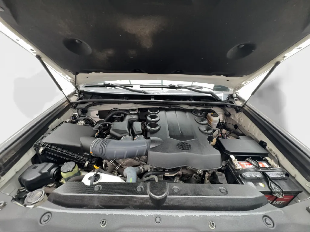 Toyota 4Runner photo 19