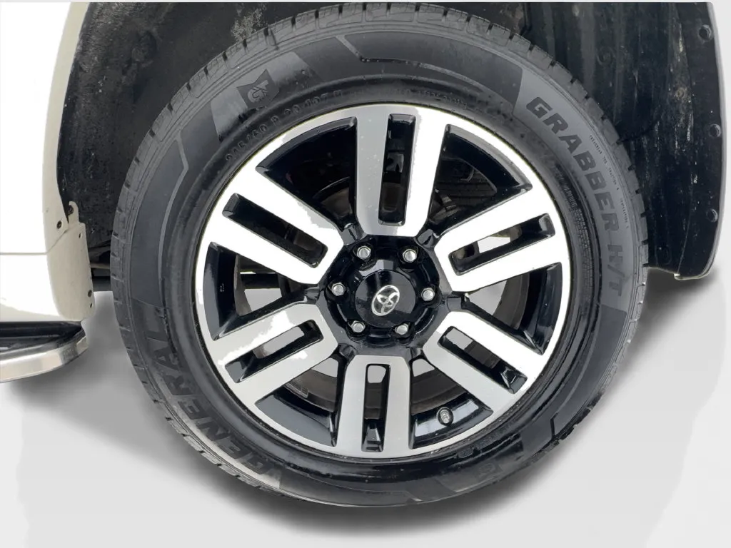 Toyota 4Runner photo 14