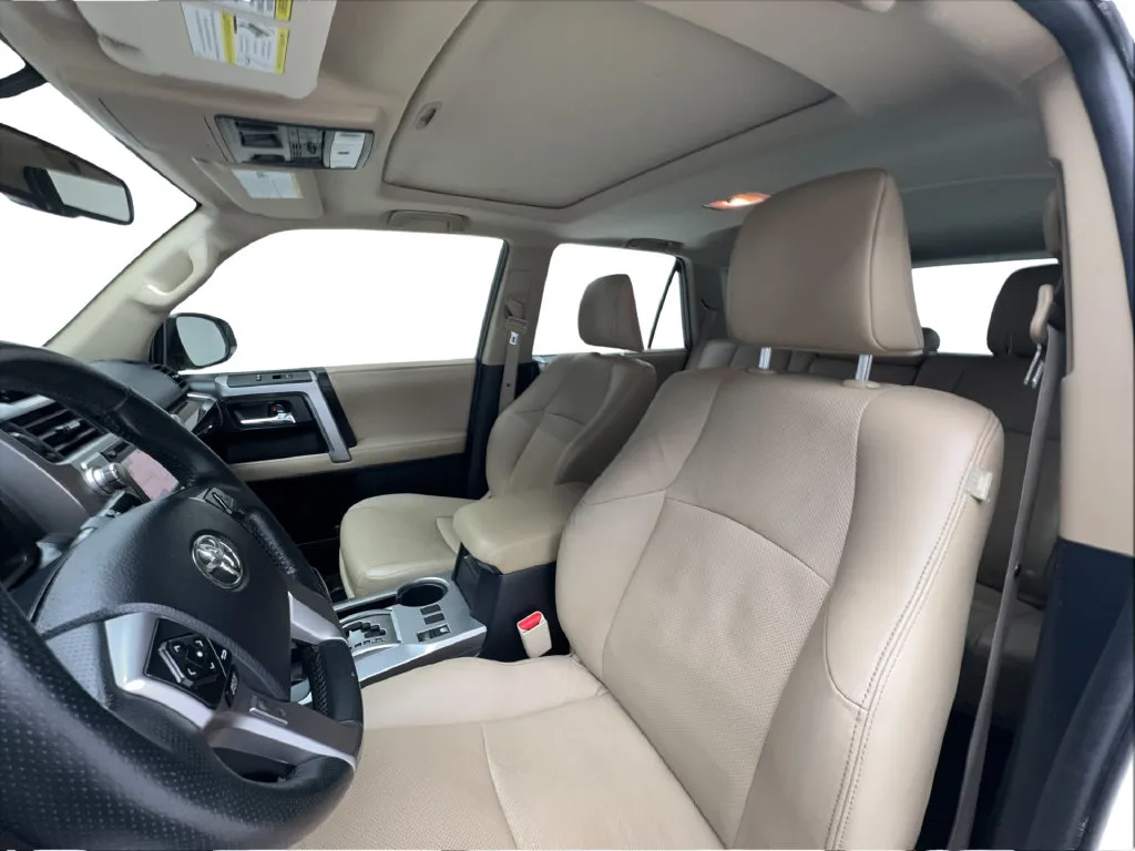 Toyota 4Runner photo 25