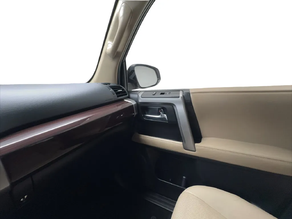 Toyota 4Runner photo 44