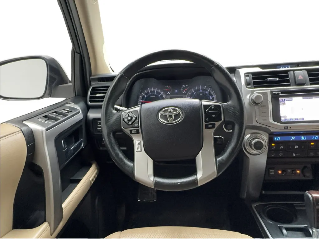 Toyota 4Runner photo 21