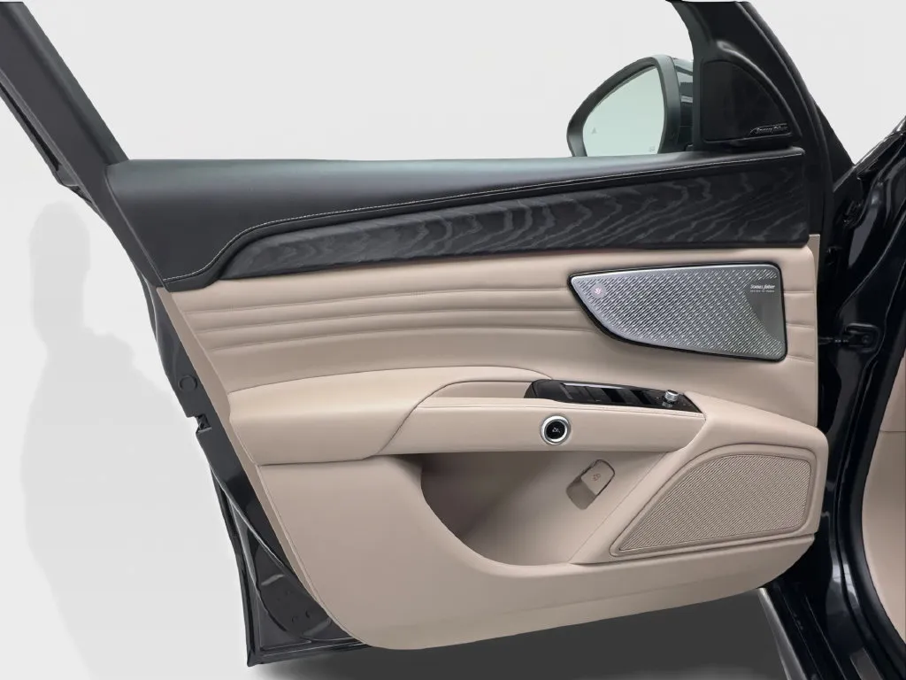 Maserati Grecale photo 25