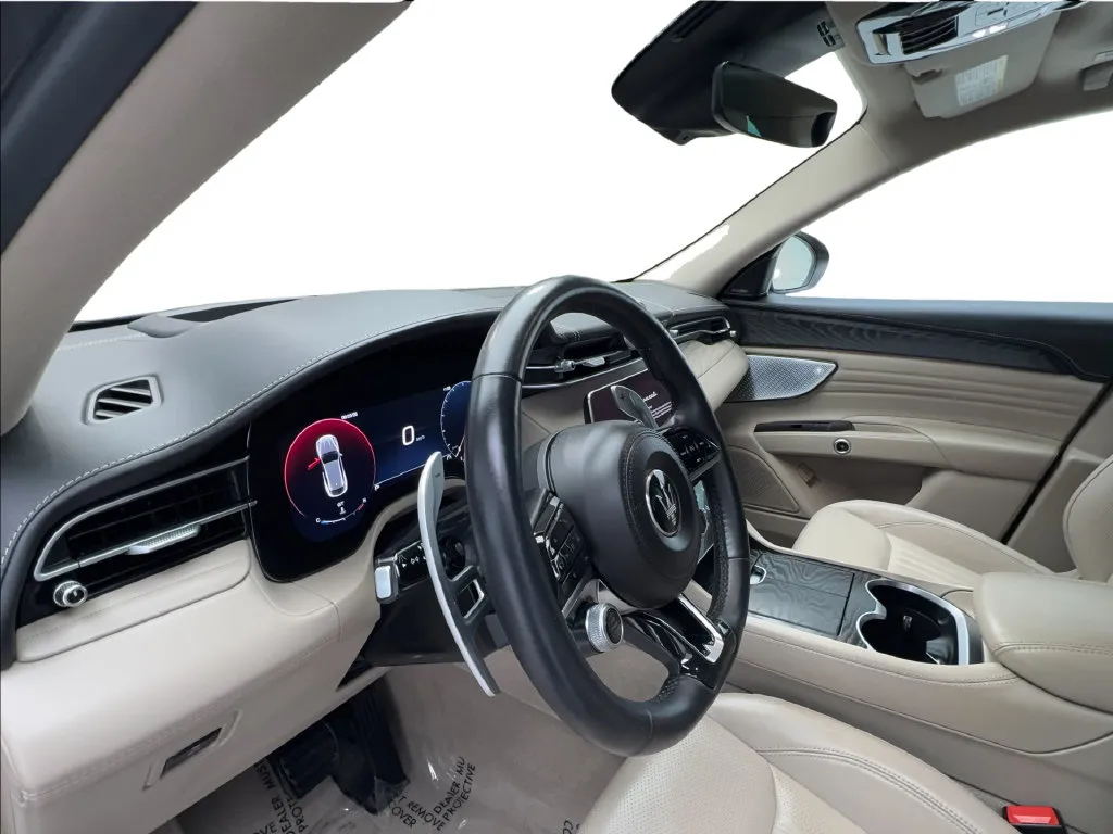 Maserati Grecale photo 22