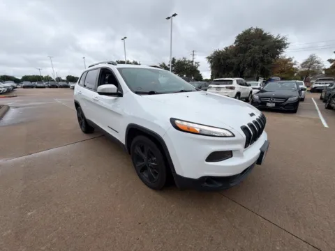 White 2018 Jeep Cherokee Latitude for sale in Plano, TX