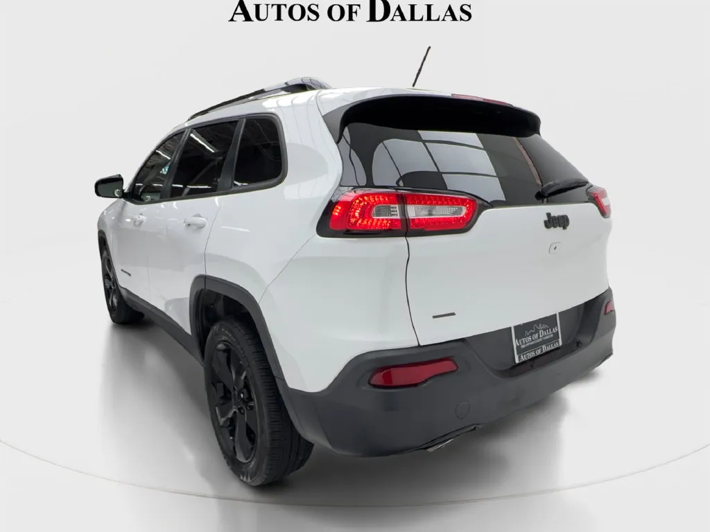 Jeep Cherokee photo 8