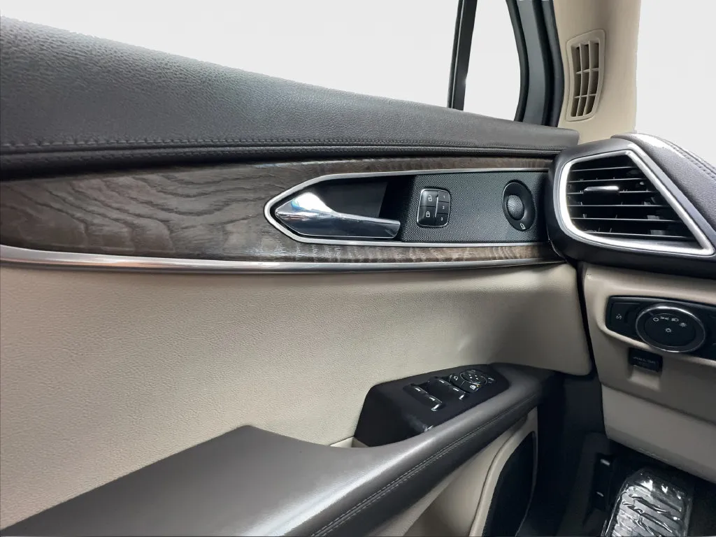 Lincoln MKX photo 50