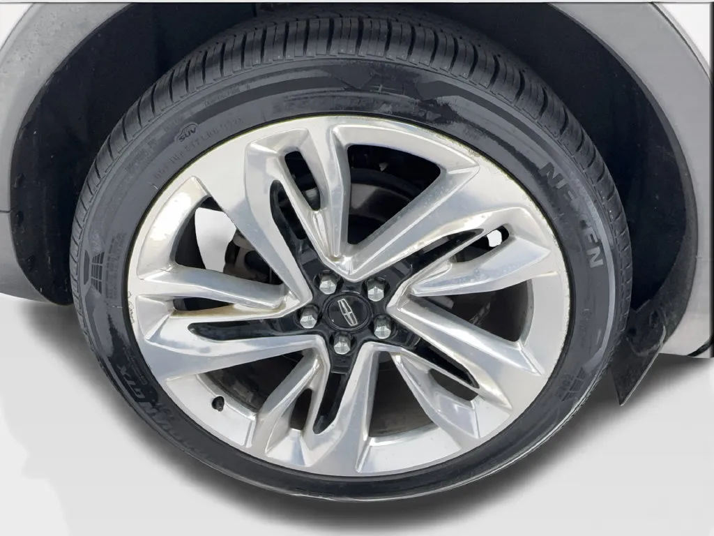 Lincoln MKX photo 16