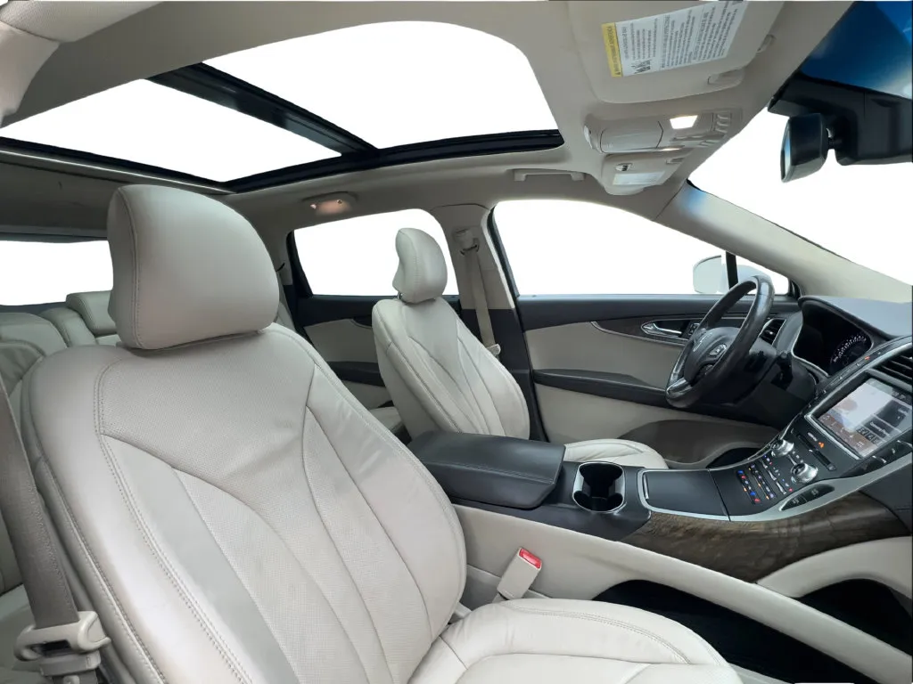 Lincoln MKX photo 33