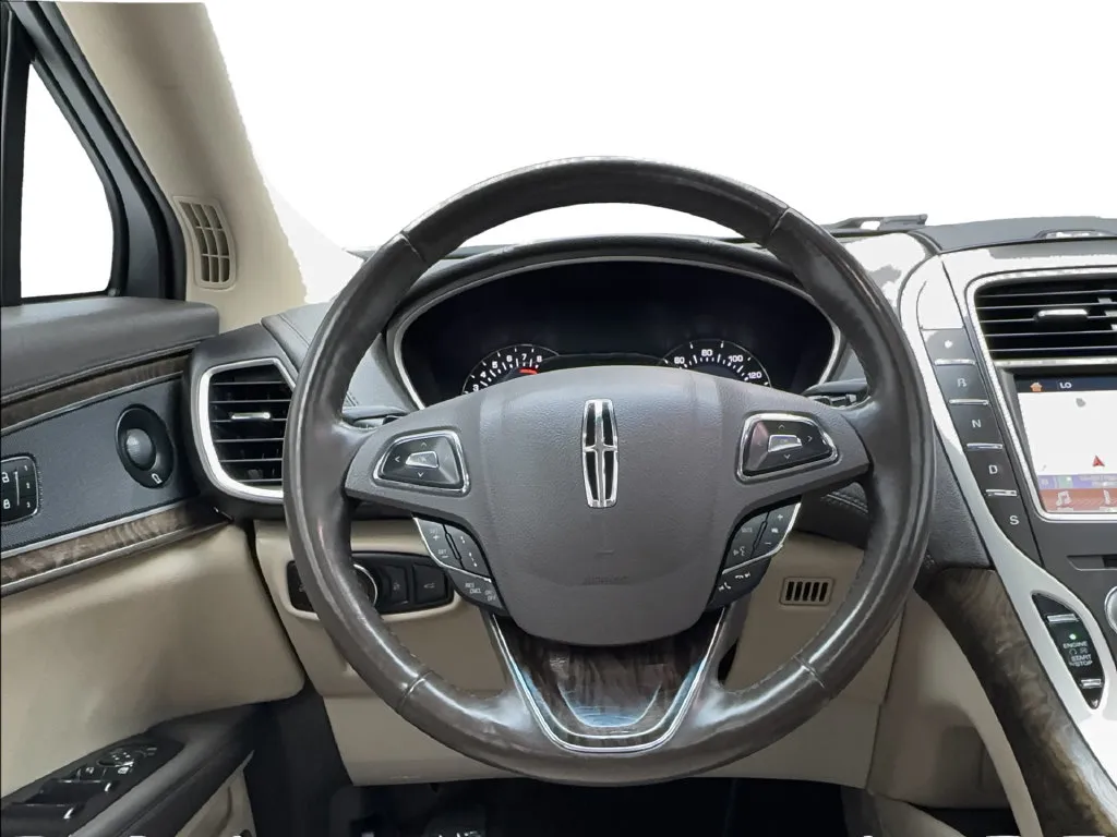 Lincoln MKX photo 40