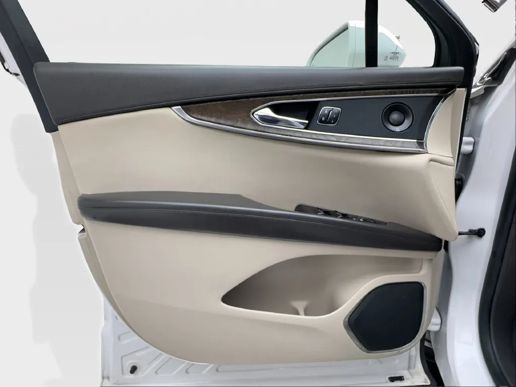 Lincoln MKX photo 25