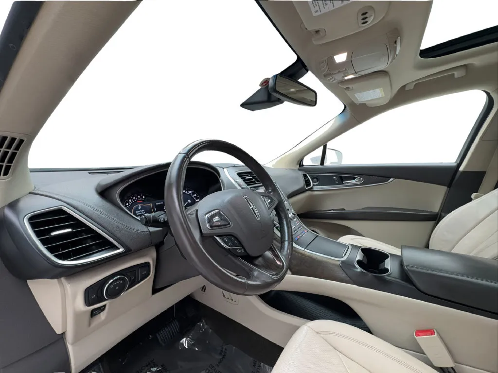 Lincoln MKX photo 22