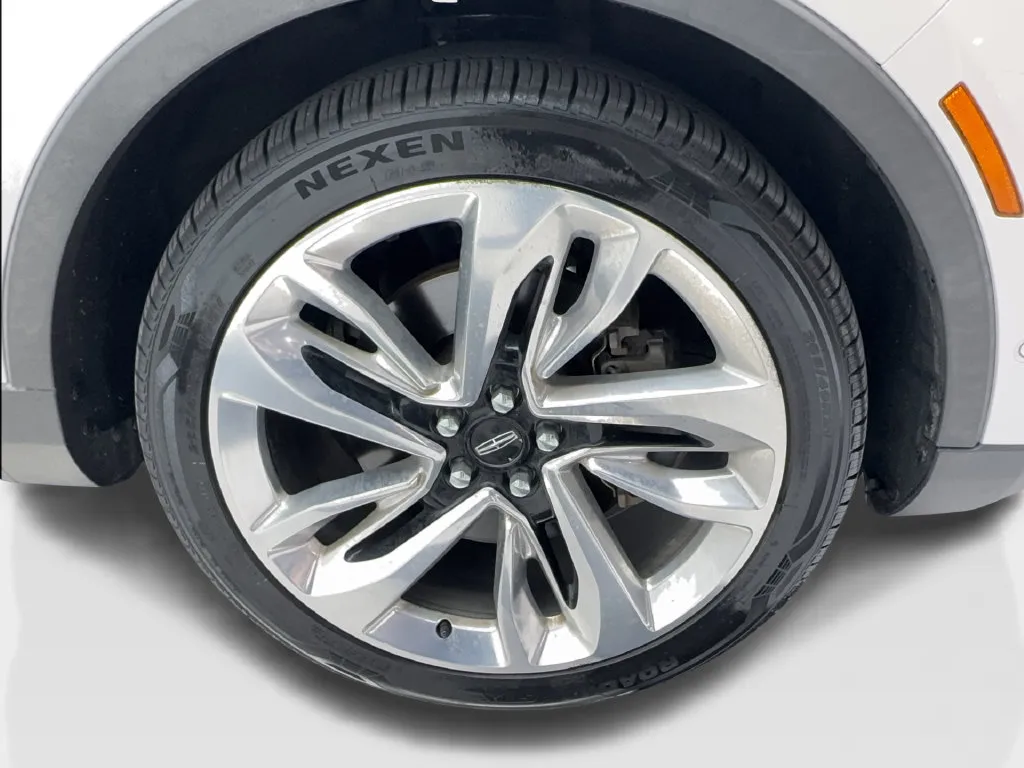 Lincoln MKX photo 15