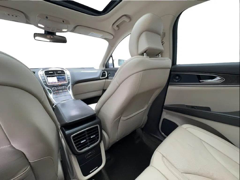 Lincoln MKX photo 43