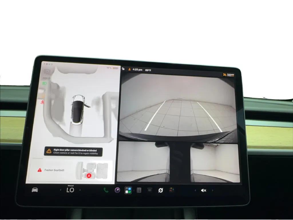 Tesla Model 3 photo 45