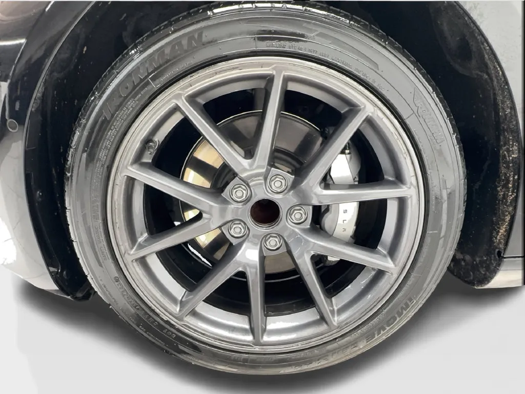 Tesla Model 3 photo 14