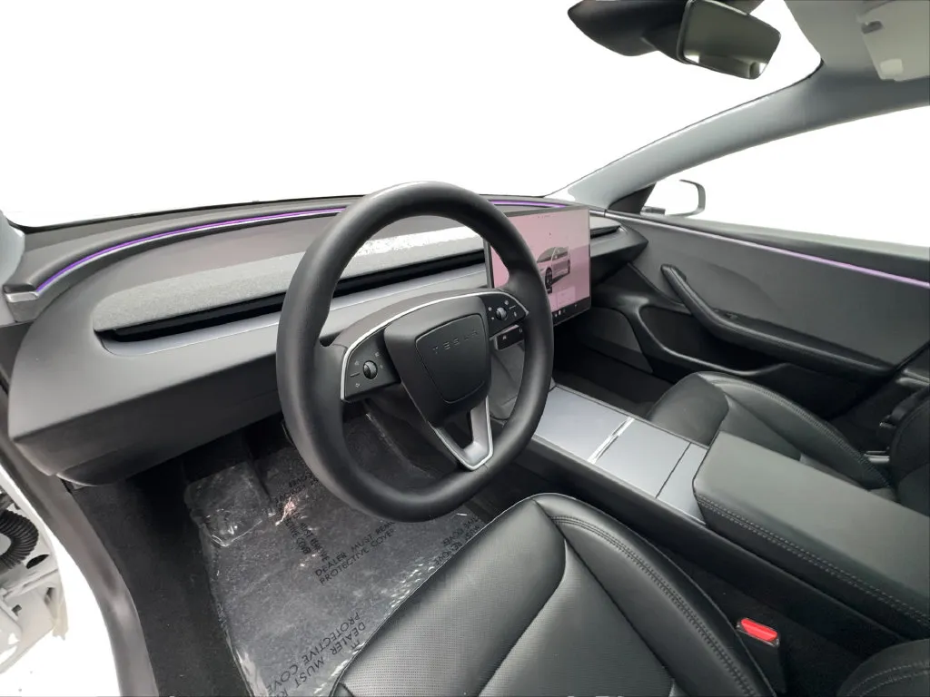 Tesla Model 3 photo 21