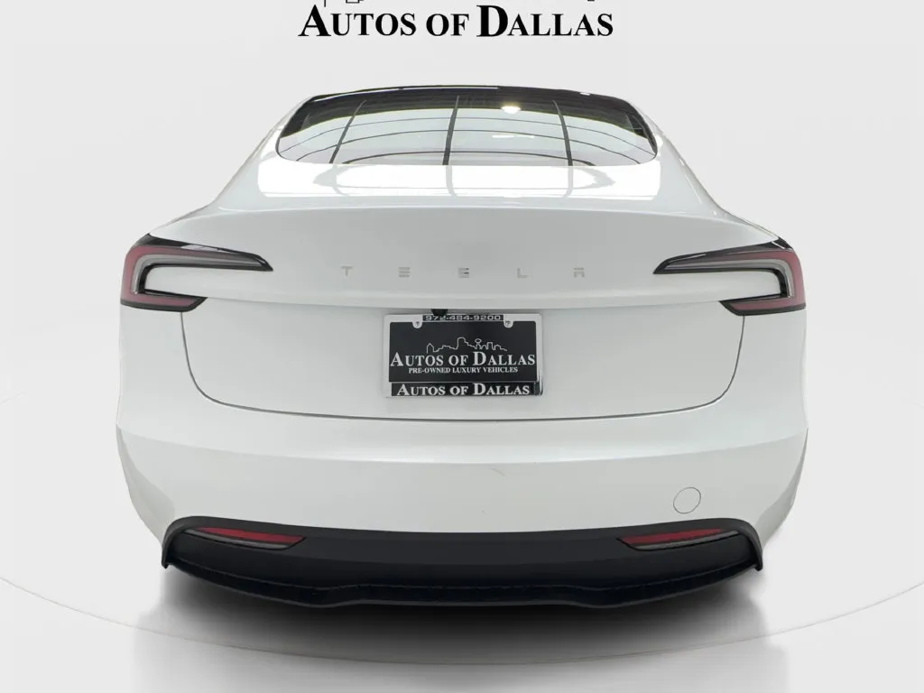 Tesla Model 3 photo 7