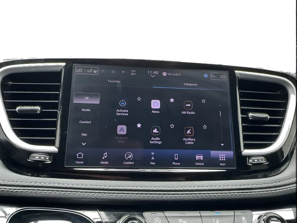 Chrysler Pacifica photo 50