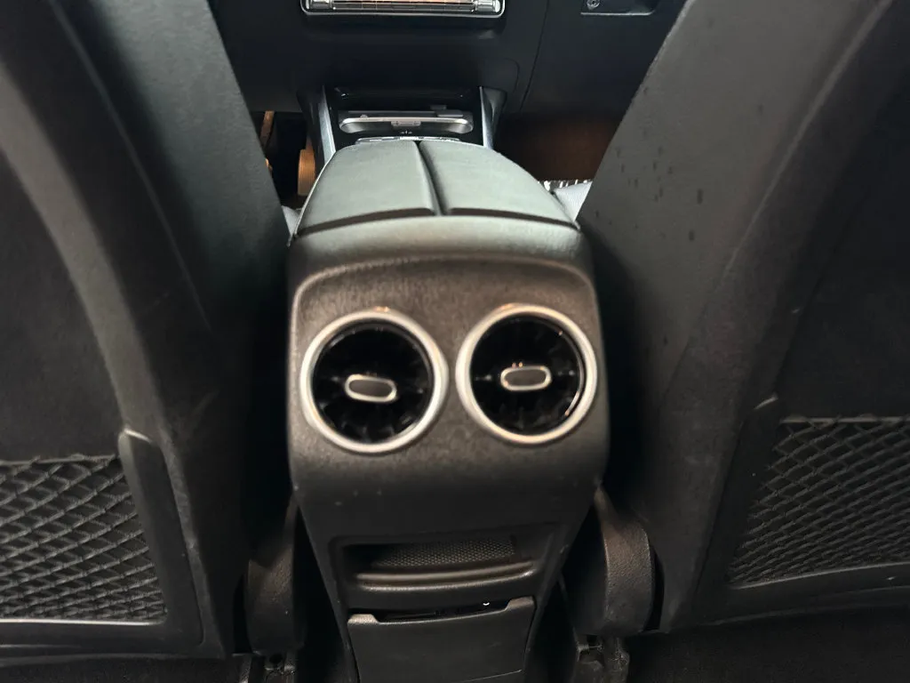 Mercedes-Benz GLB photo 68