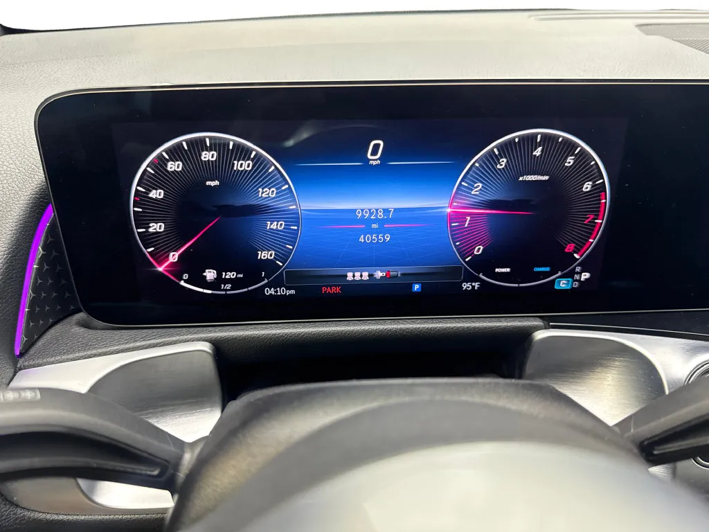 Mercedes-Benz GLB photo 57