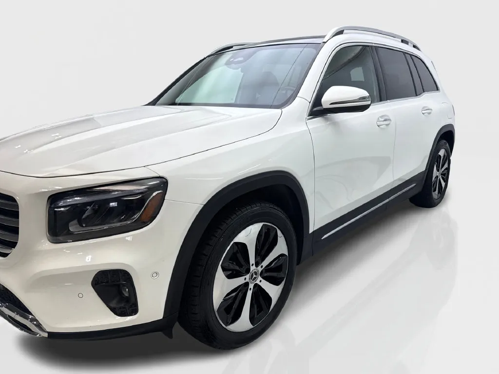 Mercedes-Benz GLB photo 12