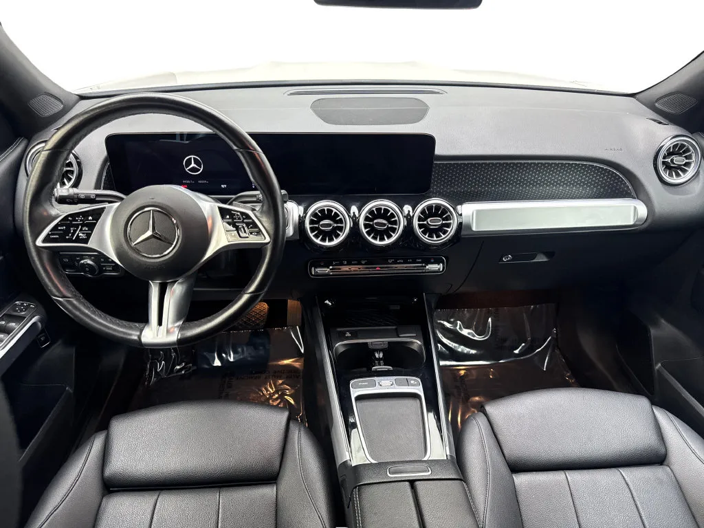 Mercedes-Benz GLB photo 49