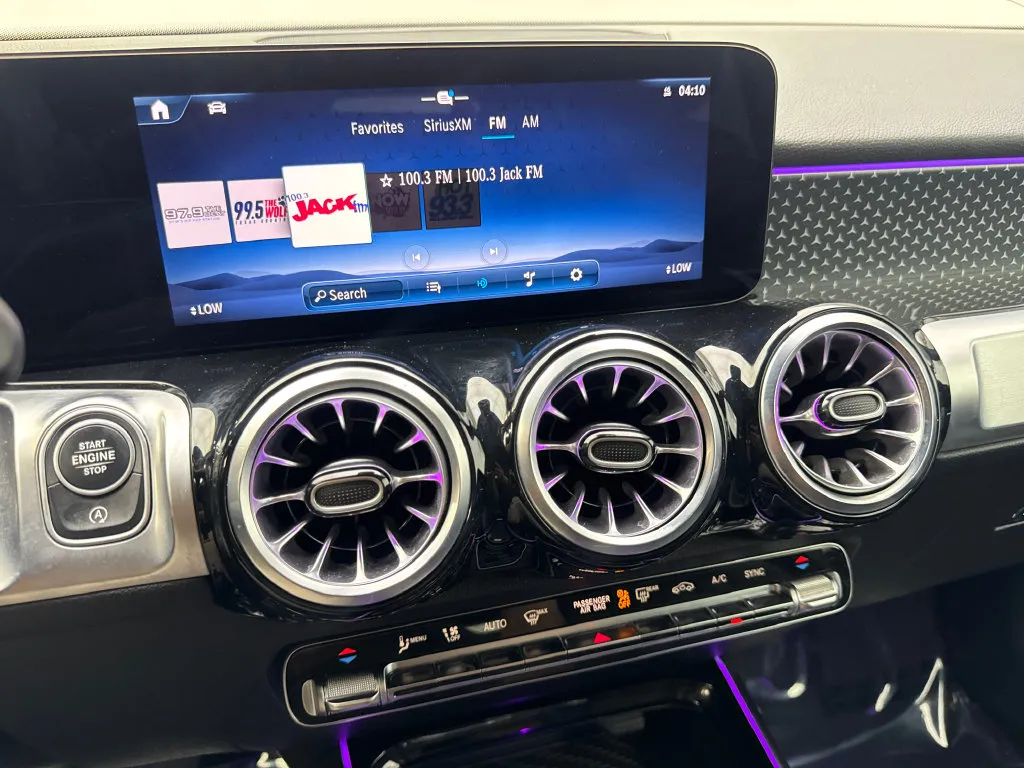 Mercedes-Benz GLB photo 59