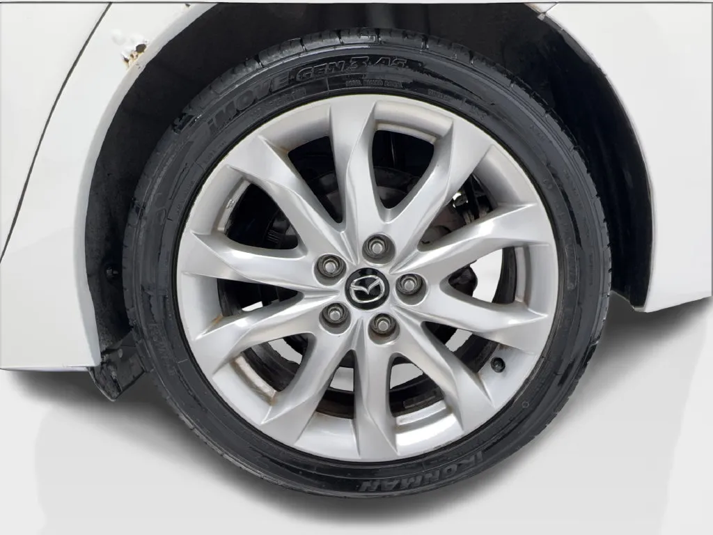 Mazda Mazda3 photo 18