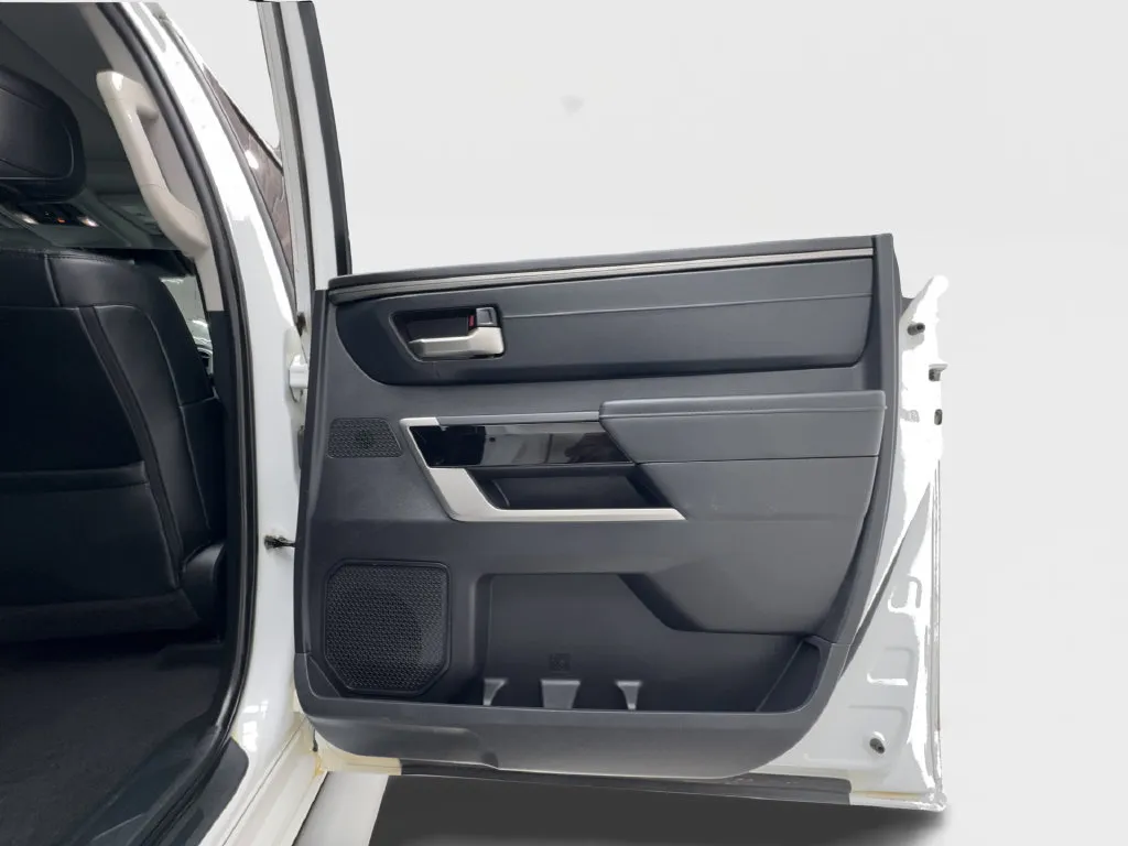 Toyota Tundra photo 32