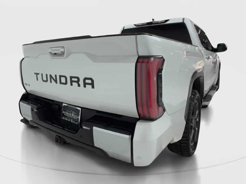 Toyota Tundra photo 11