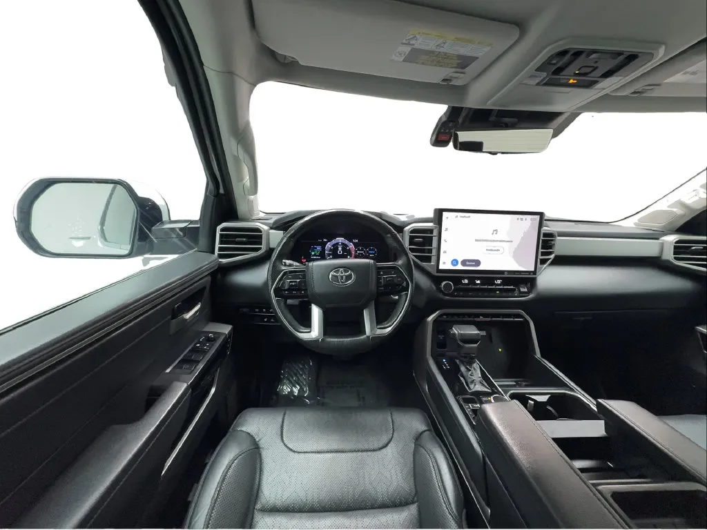Toyota Tundra photo 37