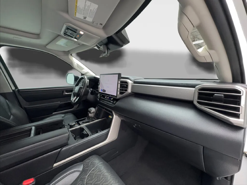 Toyota Tundra photo 34