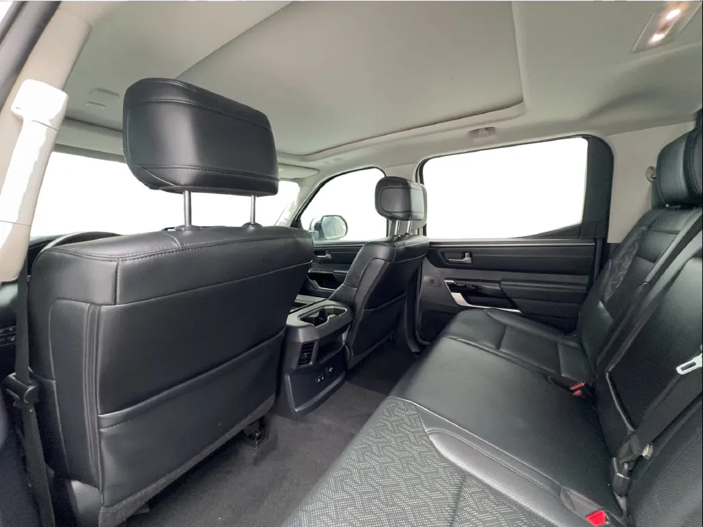 Toyota Tundra photo 27