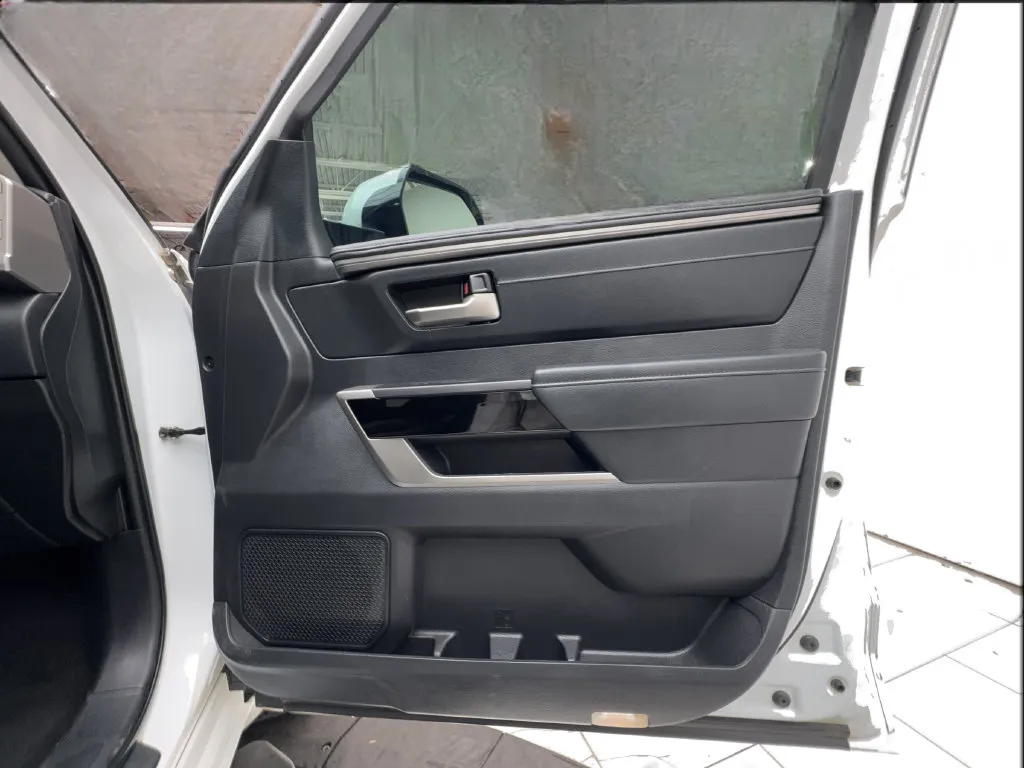 Toyota Tundra photo 35