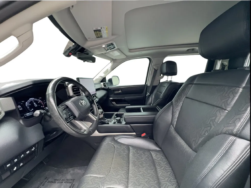 Toyota Tundra photo 21
