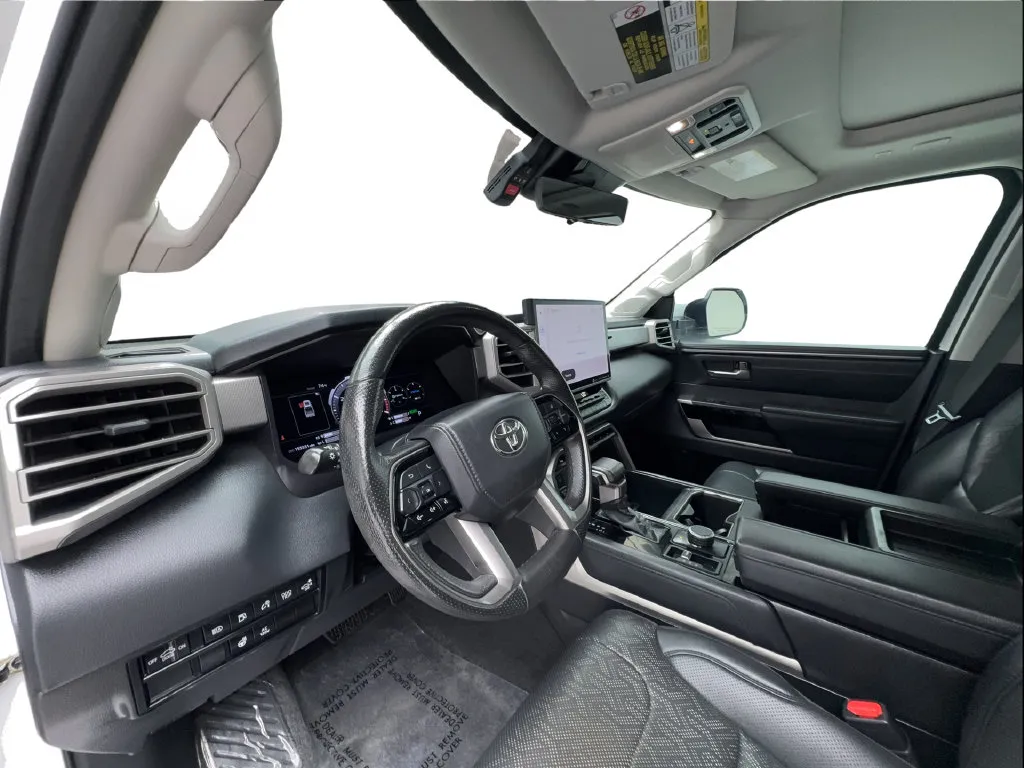 Toyota Tundra photo 22